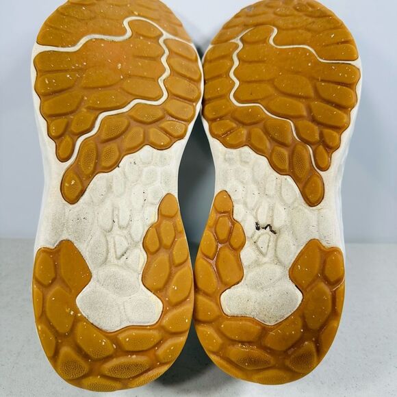 New Balance Women's Fresh Foam Arishi V4 Running 9 - Picture 7 of 8